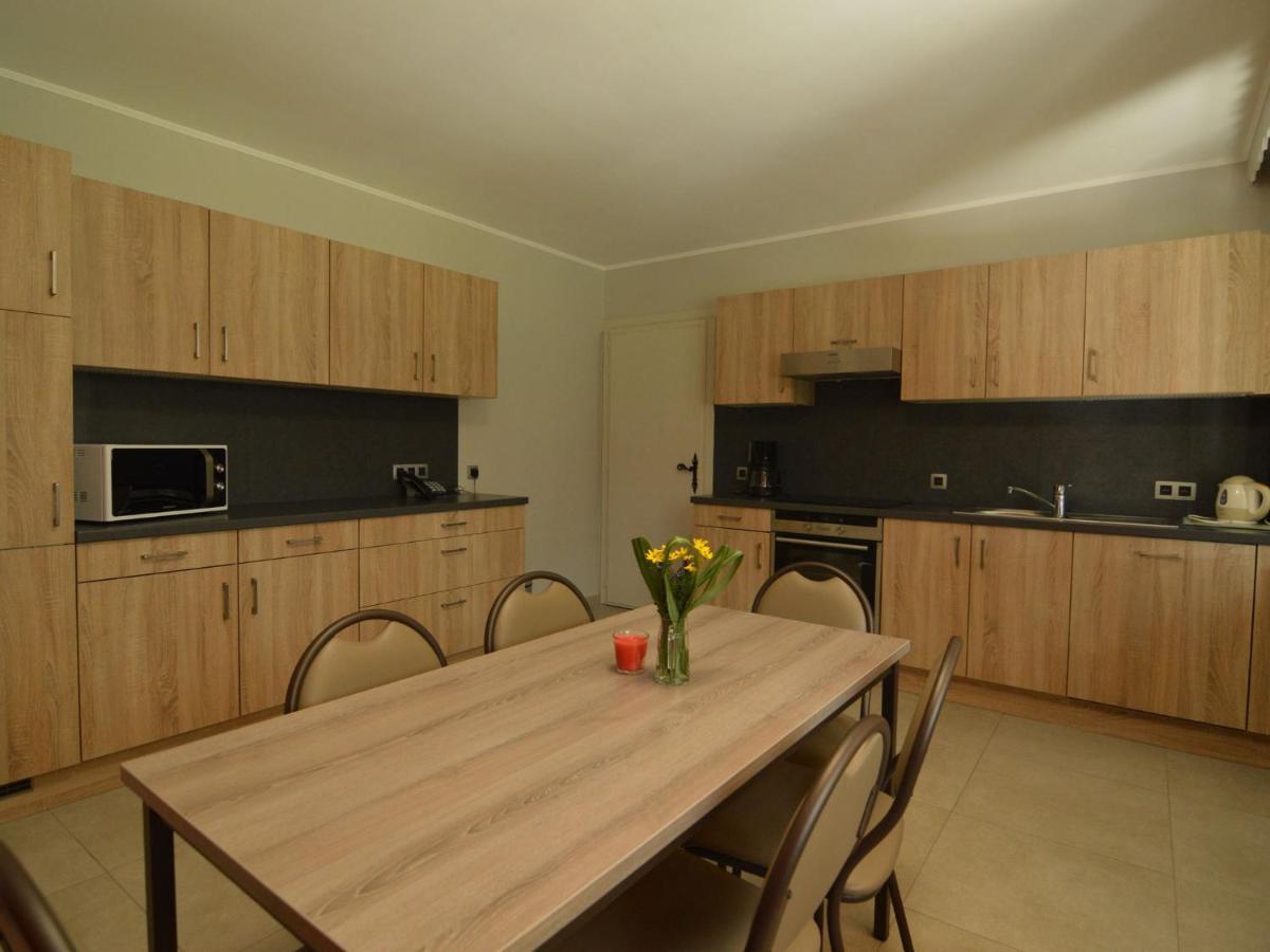 Elegant Villa In Stavelot With Fitness Playroom エクステリア 写真