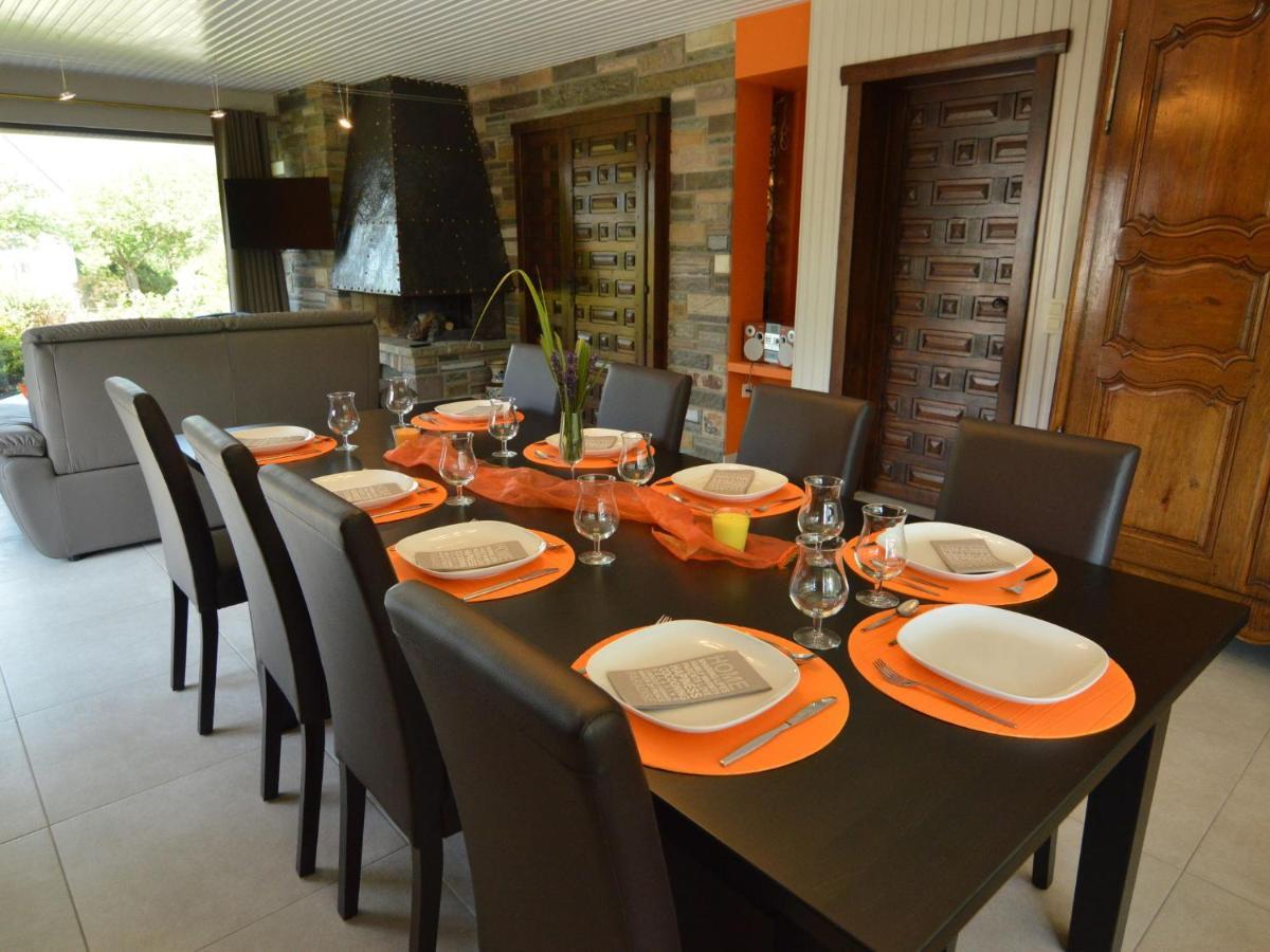 Elegant Villa In Stavelot With Fitness Playroom エクステリア 写真