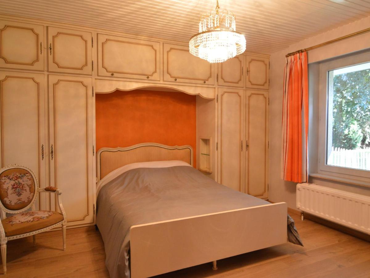 Elegant Villa In Stavelot With Fitness Playroom エクステリア 写真