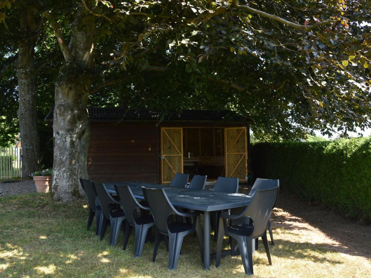 Elegant Villa In Stavelot With Fitness Playroom エクステリア 写真