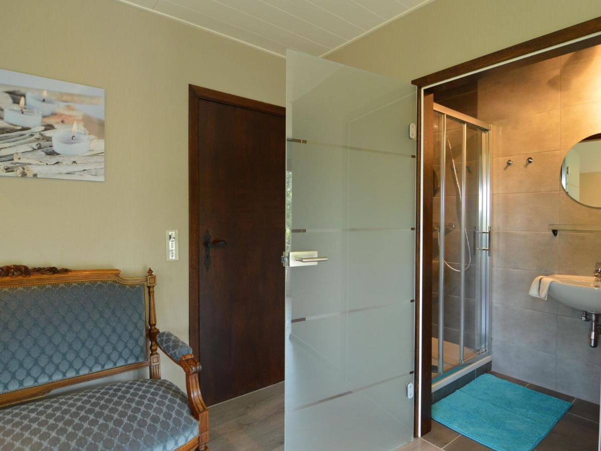 Elegant Villa In Stavelot With Fitness Playroom エクステリア 写真