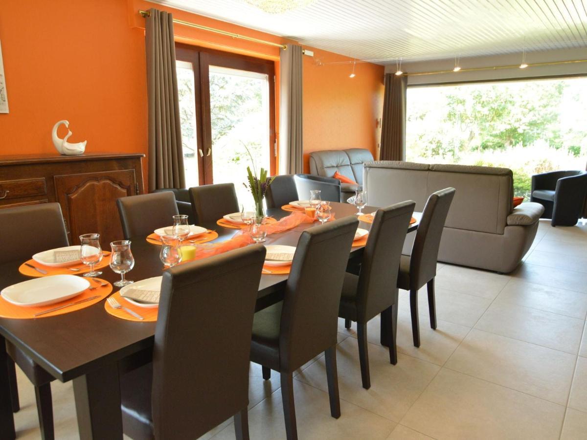 Elegant Villa In Stavelot With Fitness Playroom エクステリア 写真
