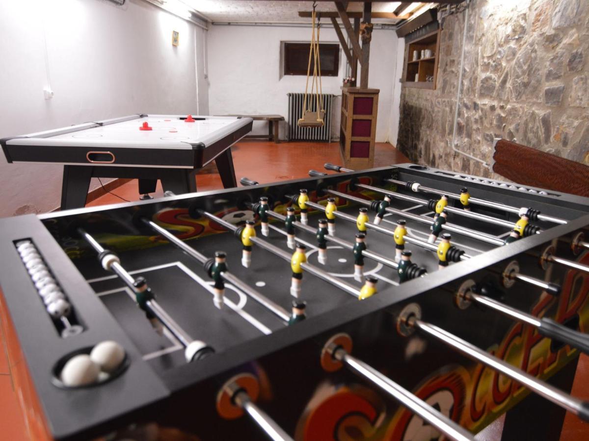 Elegant Villa In Stavelot With Fitness Playroom エクステリア 写真