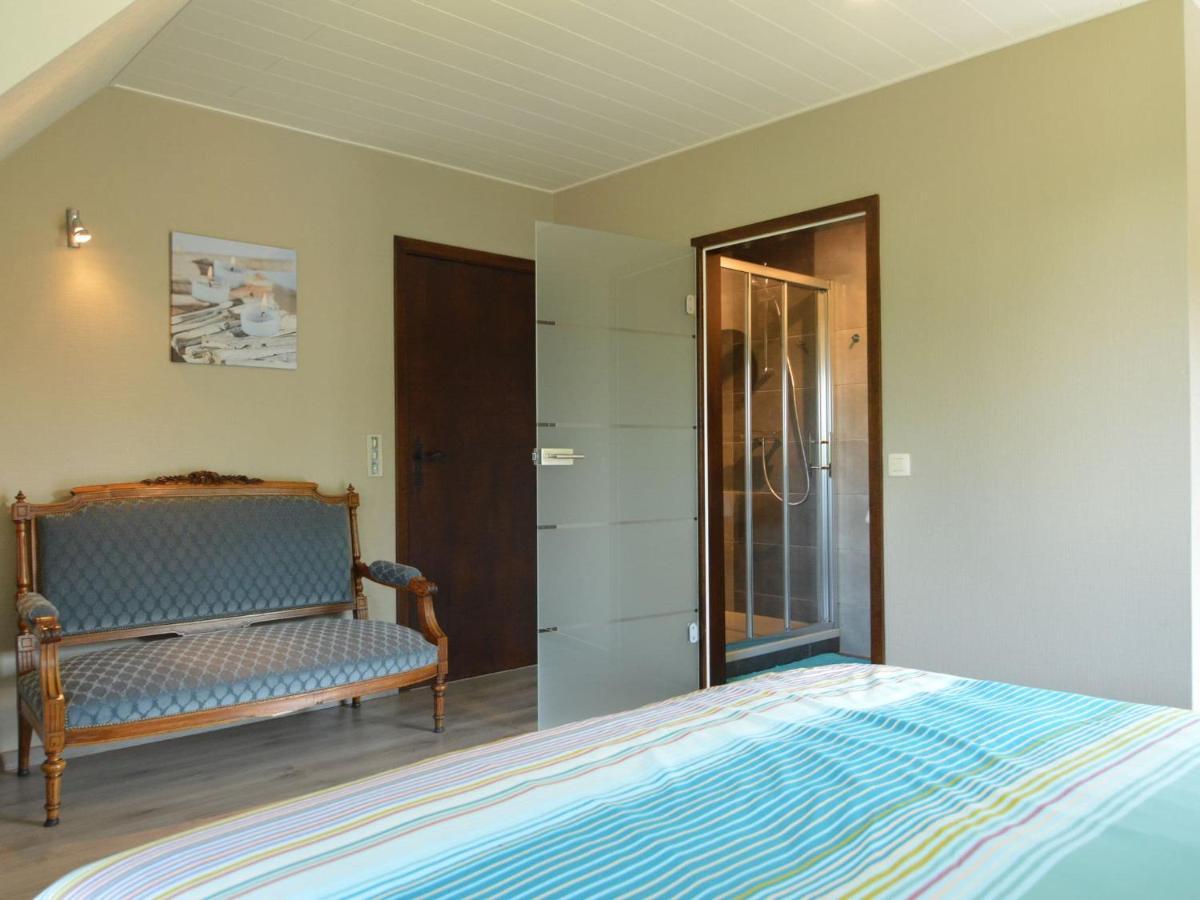 Elegant Villa In Stavelot With Fitness Playroom エクステリア 写真